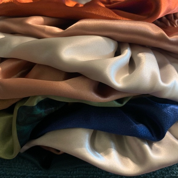 Bonnet - Picture 15 of 16